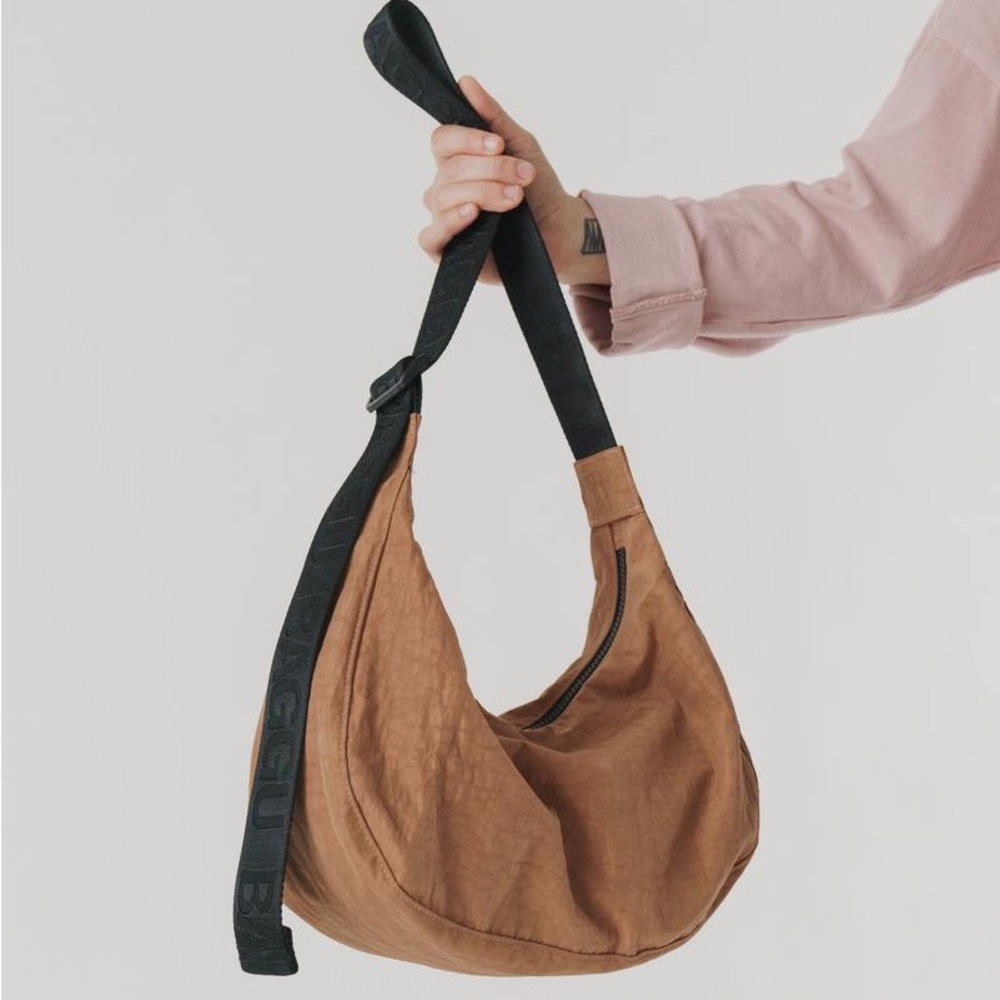 Baggu medium crescent in Pinto